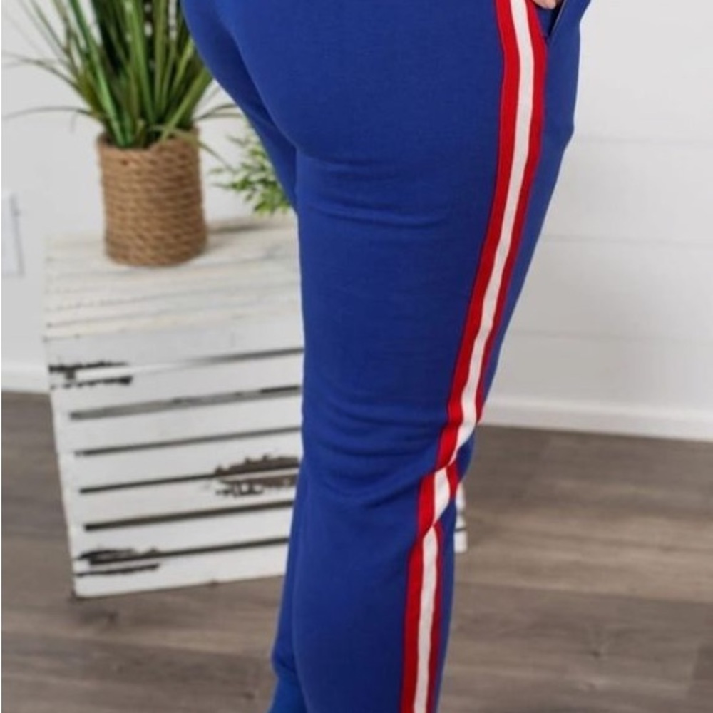 Michelle Mae jogger NWT